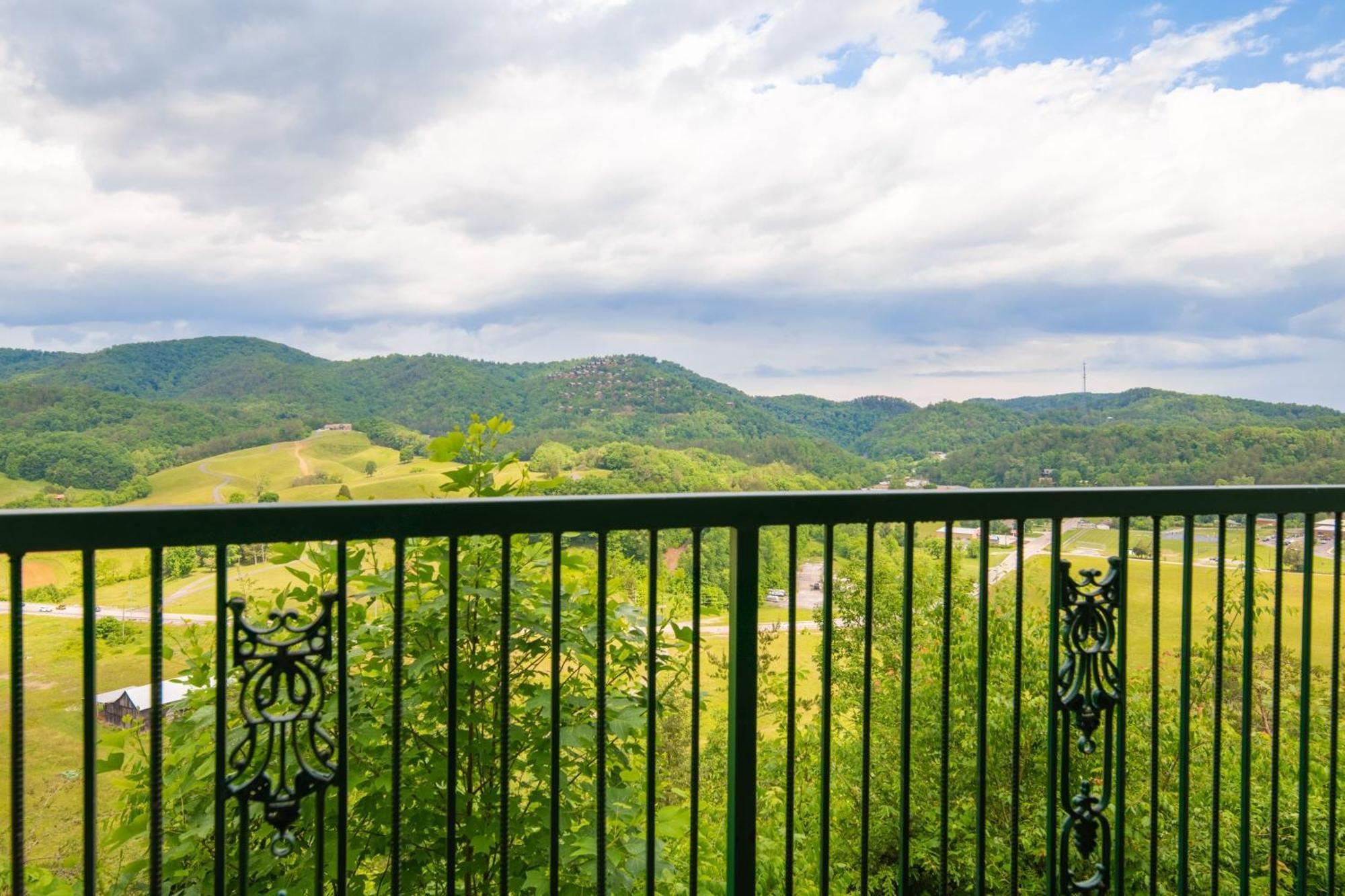 Mountain Views At Dolly'S Castle Unit 3 Sevierville Exterior foto